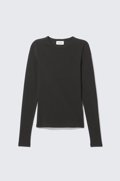 Slim long-sleeve top