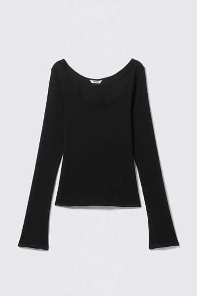 Slim long-sleeve top